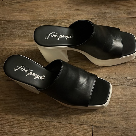 Free People Zoe Platform Sandals in Black - Picture 5 of 7